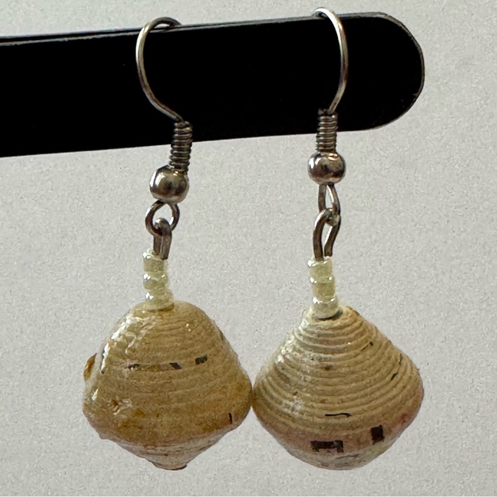NWOT Ugandan Handmade Paper Bead Earrings